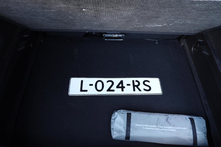 Vehicle Image 23