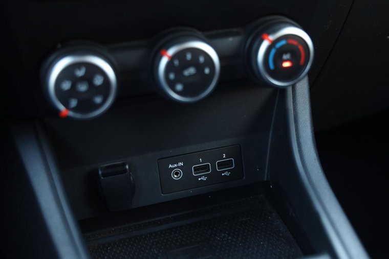 Vehicle Image 31