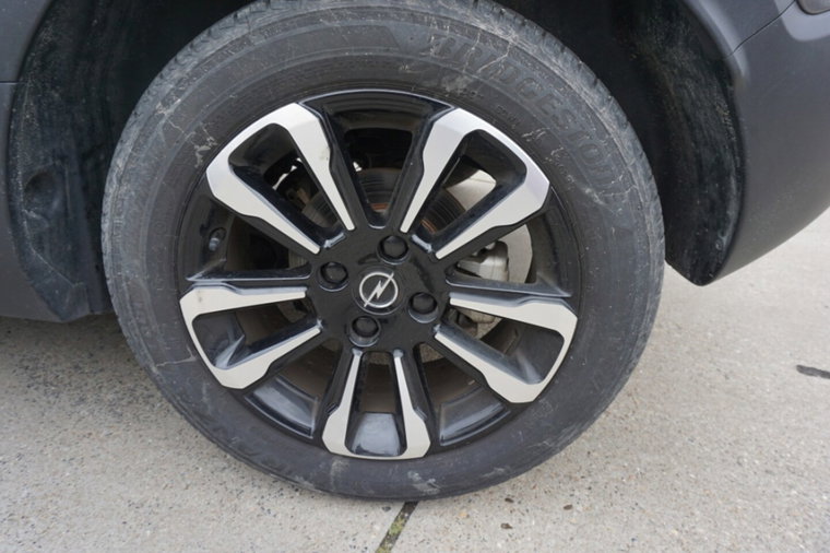 Vehicle Image 8