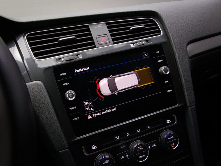 Vehicle Image 23
