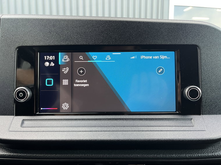 Vehicle Image 36