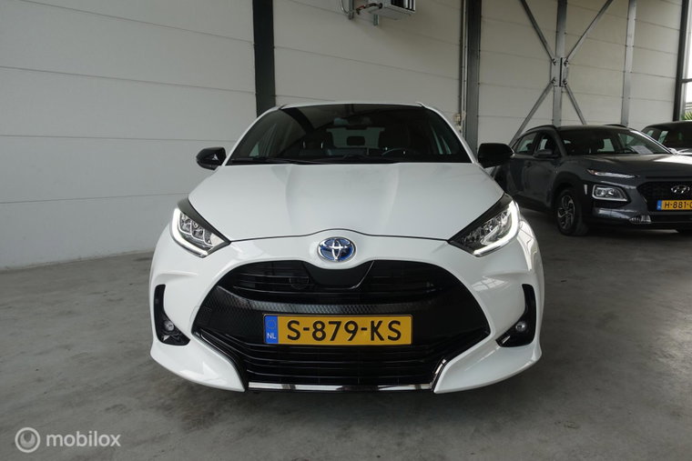 Vehicle Image 6