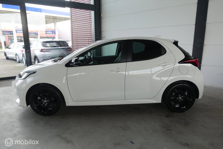 Vehicle Image 9