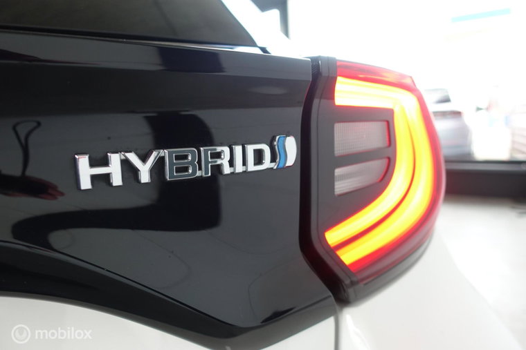 Vehicle Image 10