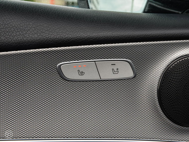 Vehicle Image 34
