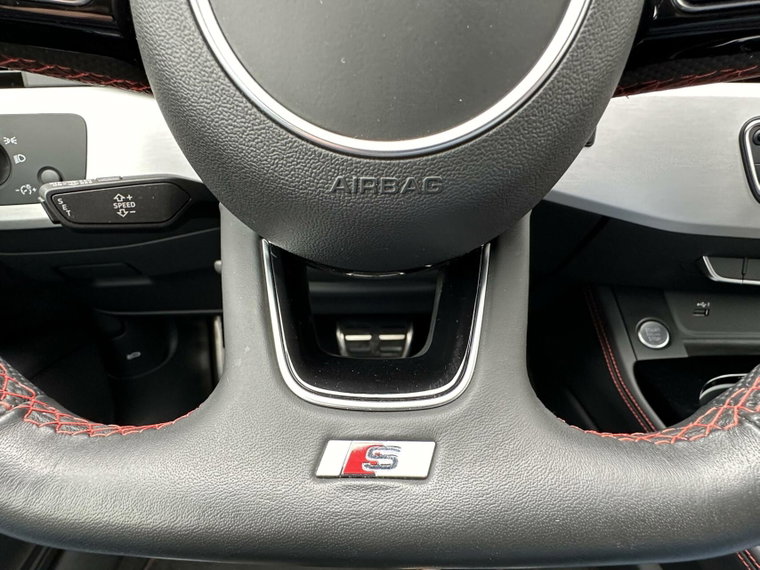 Vehicle Image 28