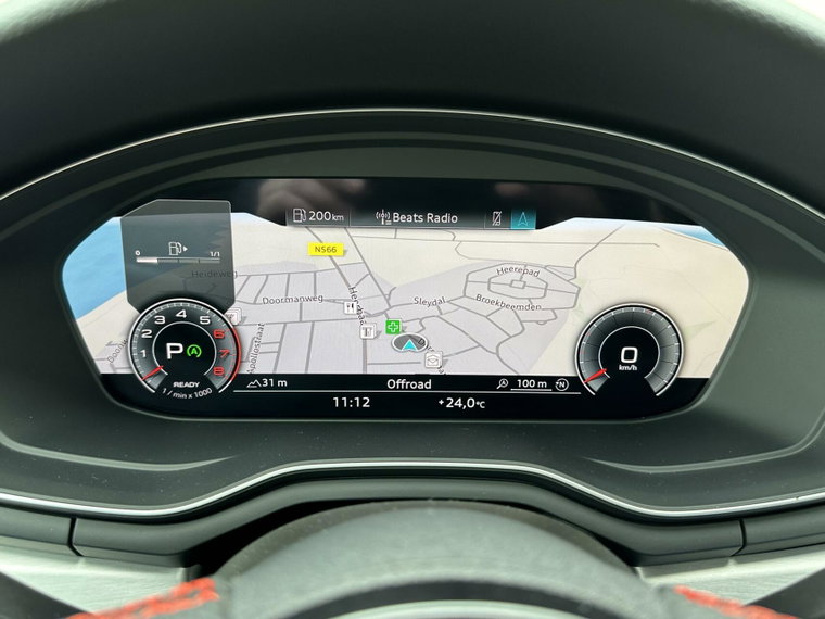 Vehicle Image 30
