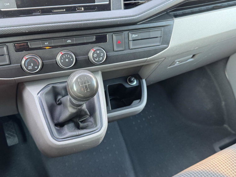 Vehicle Image 27