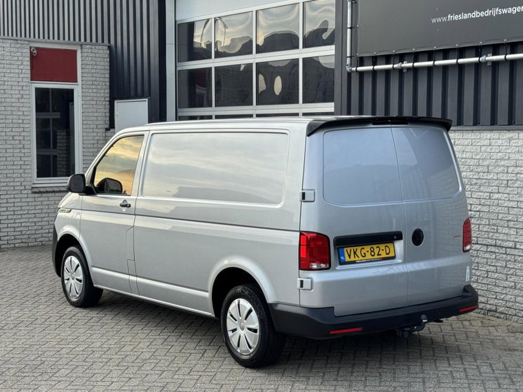 Vehicle Image 29