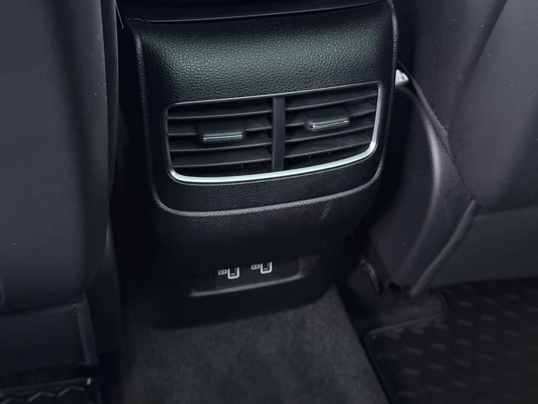 Vehicle Image 24