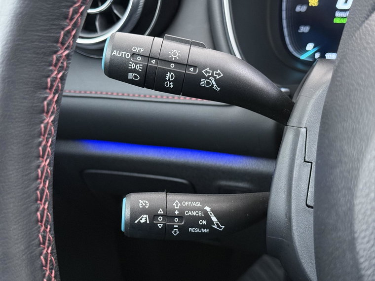 Vehicle Image 28