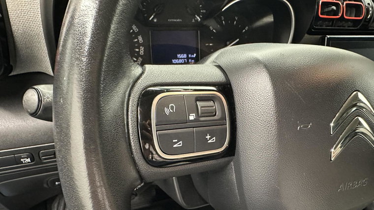 Vehicle Image 22