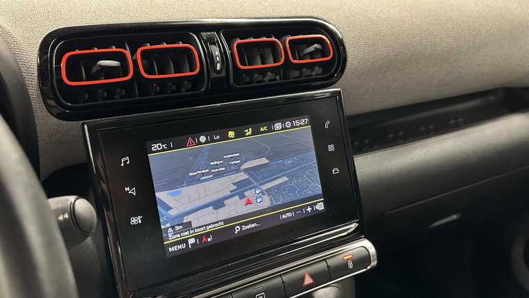 Vehicle Image 28