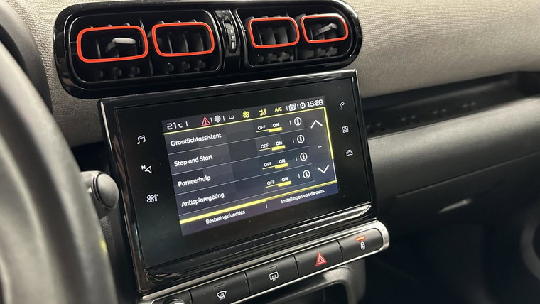 Vehicle Image 31