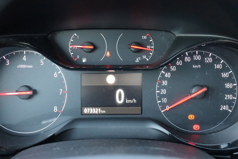 Vehicle Image 12