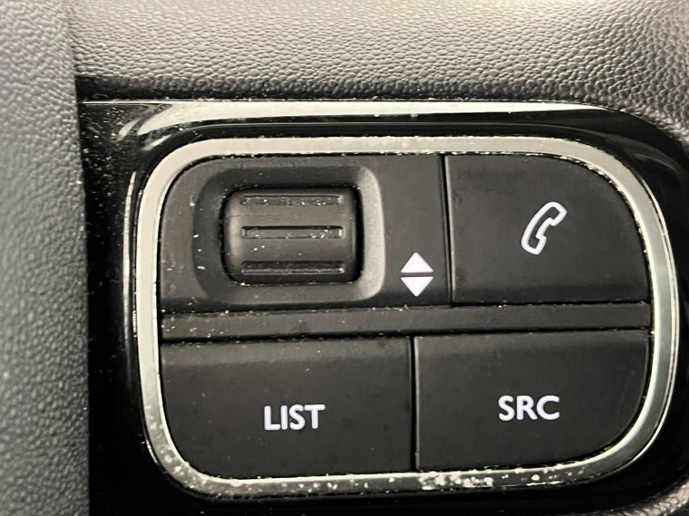 Vehicle Image 26
