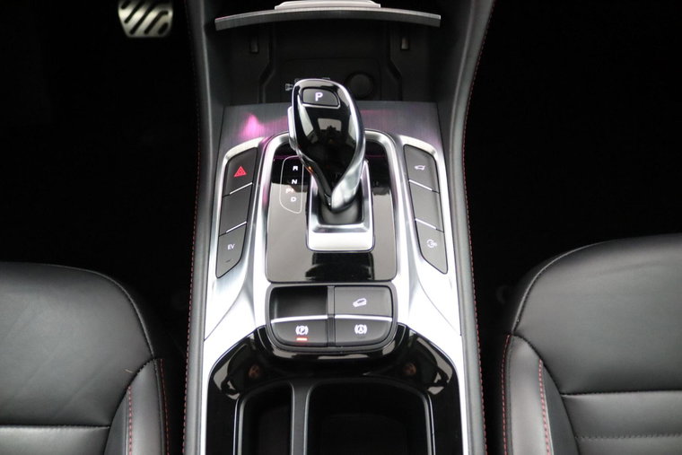 Vehicle Image 23