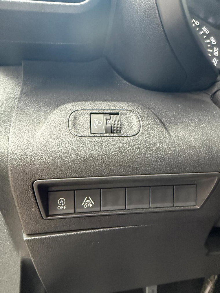 Vehicle Image 27