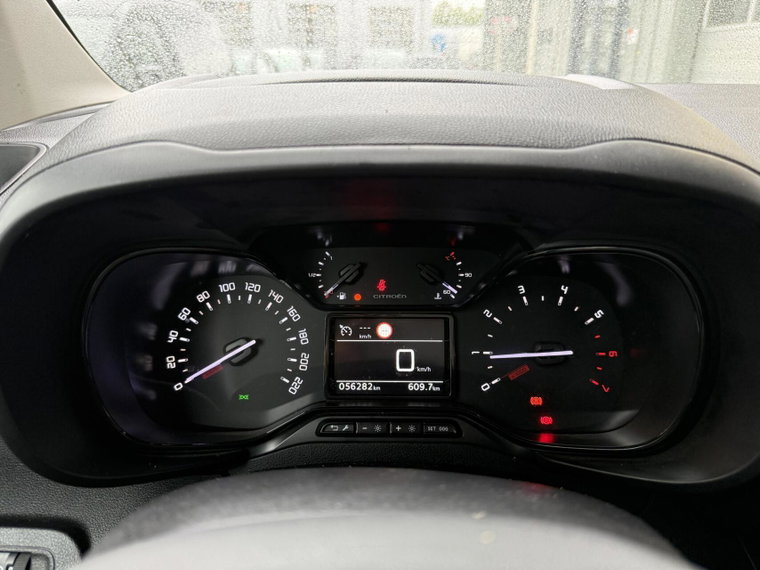 Vehicle Image 28