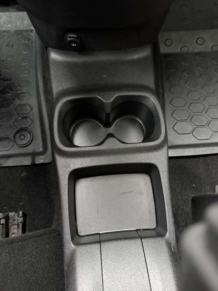 Vehicle Image 35