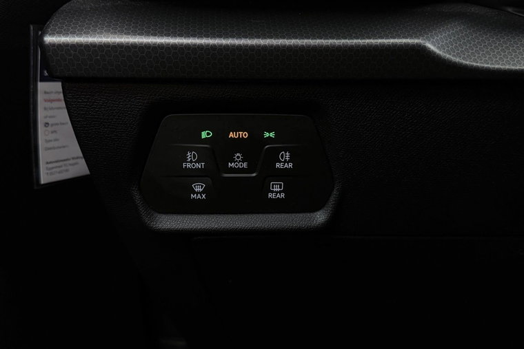 Vehicle Image 33