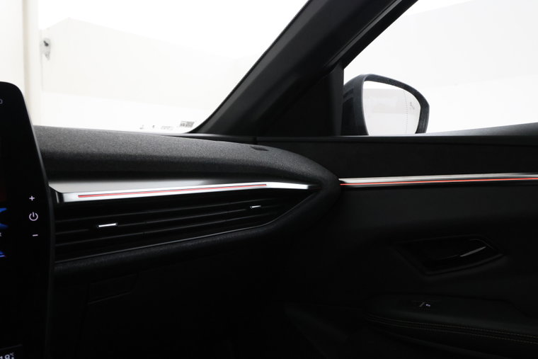 Vehicle Image 33