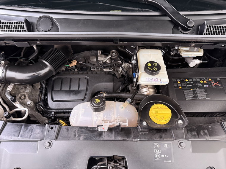 Vehicle Image 37