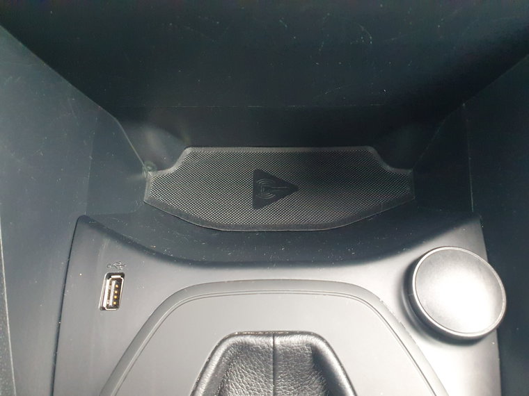 Vehicle Image 32