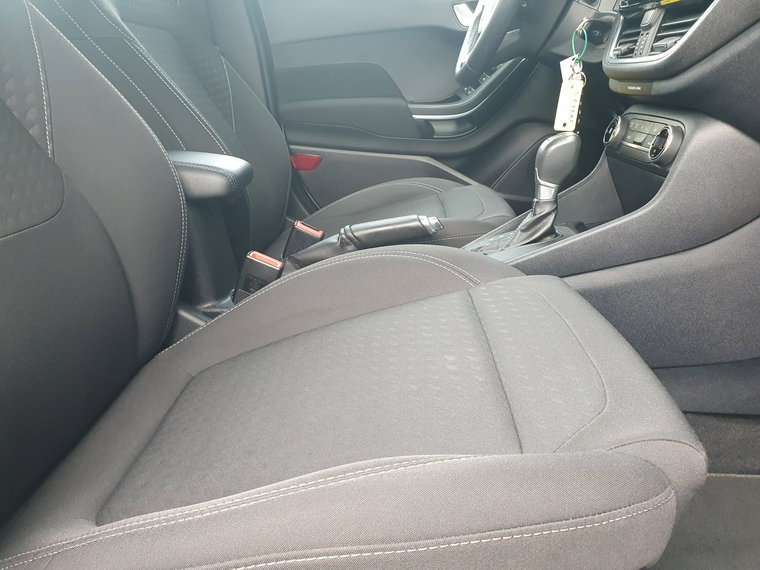 Vehicle Image 48