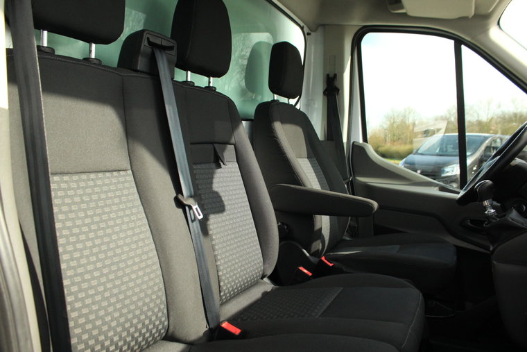 Vehicle Image 15