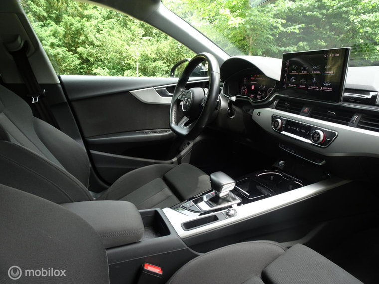 Vehicle Image 19