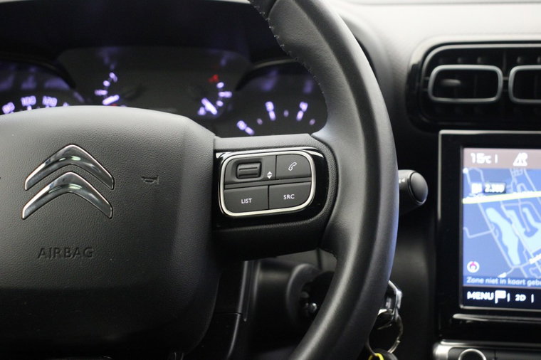 Vehicle Image 23