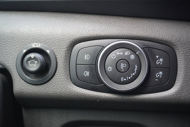 Vehicle Image 17