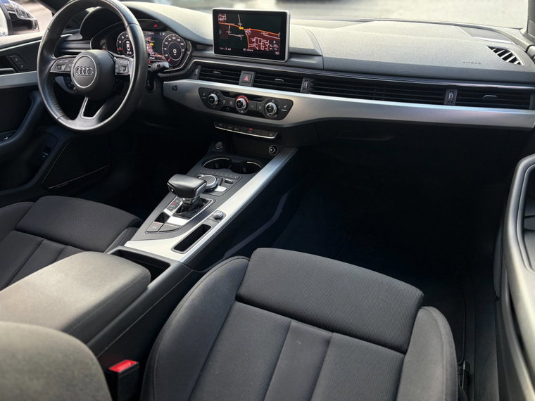 Vehicle Image 21