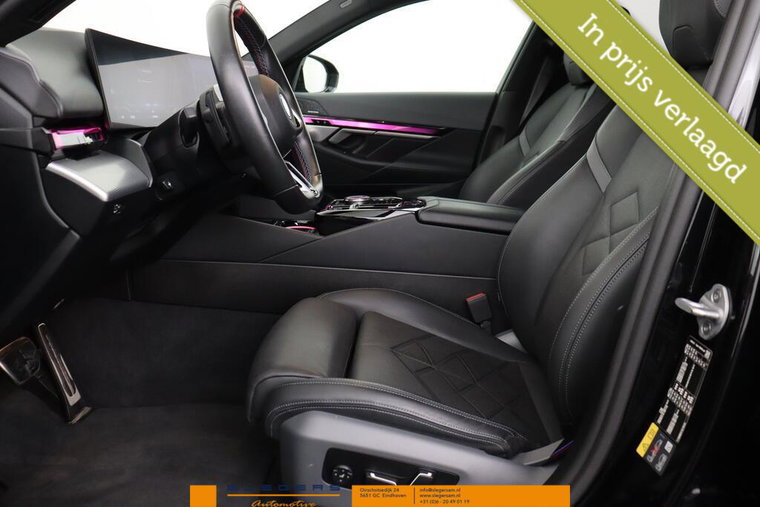 Vehicle Image 29