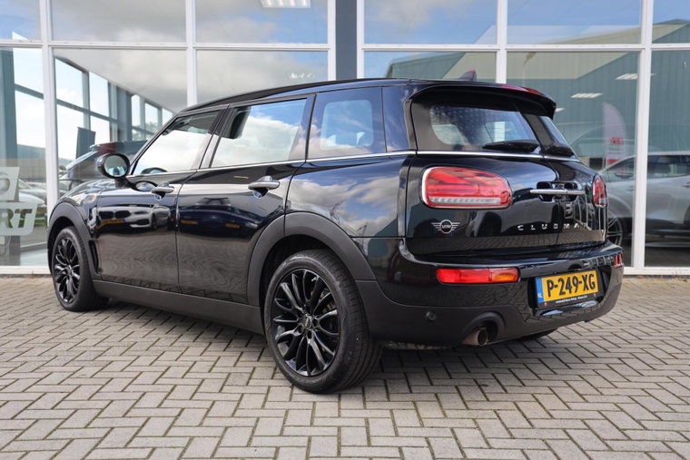 Vehicle Image 28