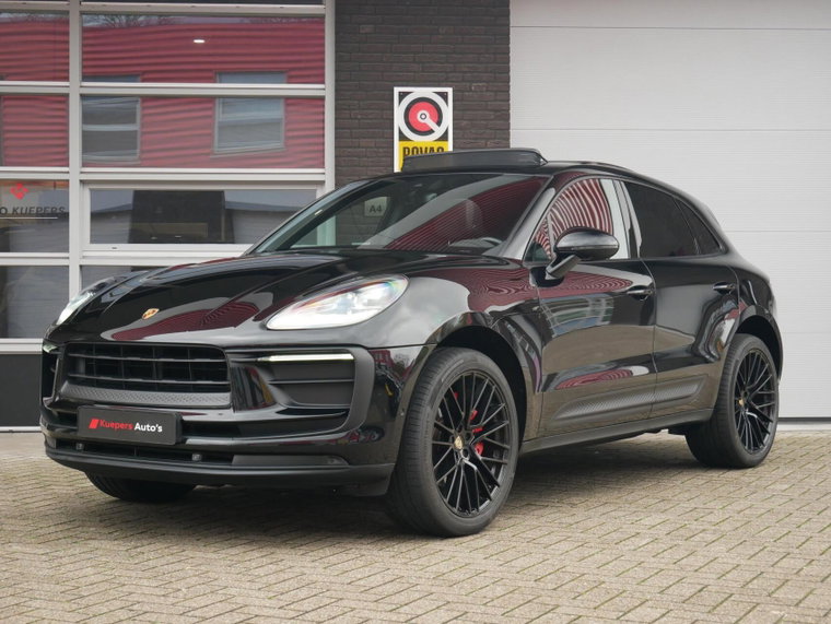 Vehicle Image 32