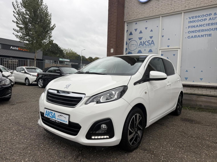 Vehicle Image 22