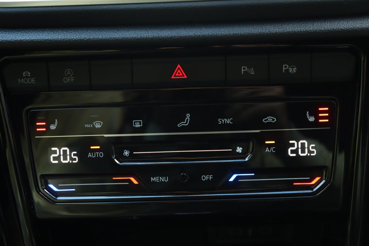 Vehicle Image 26