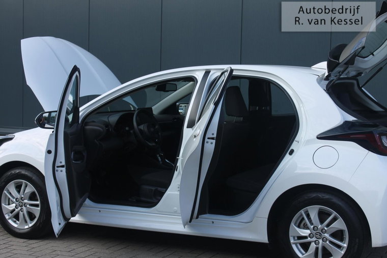 Vehicle Image 15