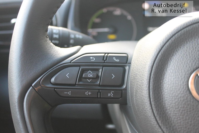 Vehicle Image 22