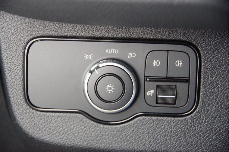 Vehicle Image 33