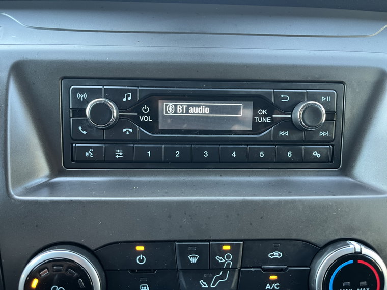 Vehicle Image 36