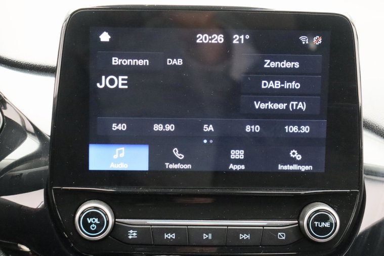 Vehicle Image 9