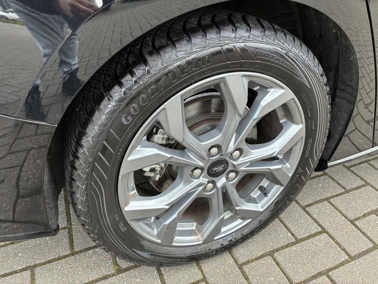 Vehicle Image 27