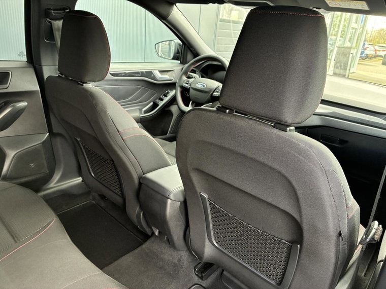 Vehicle Image 39
