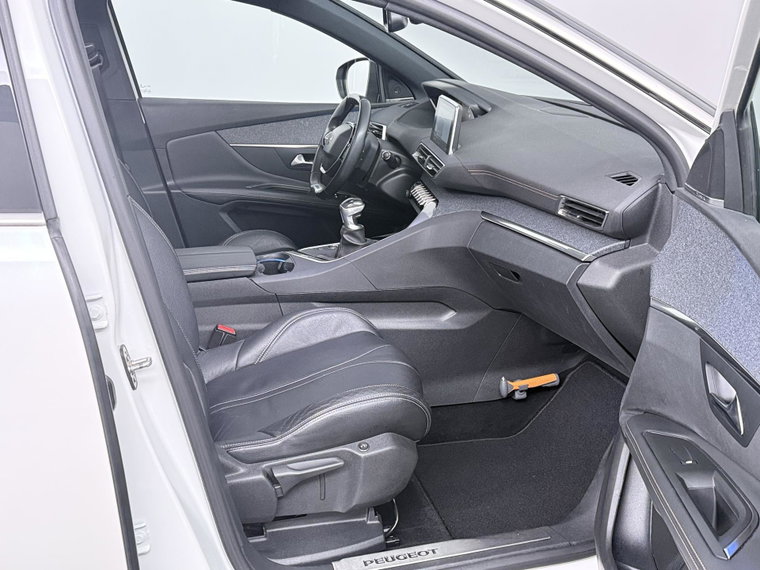 Vehicle Image 40
