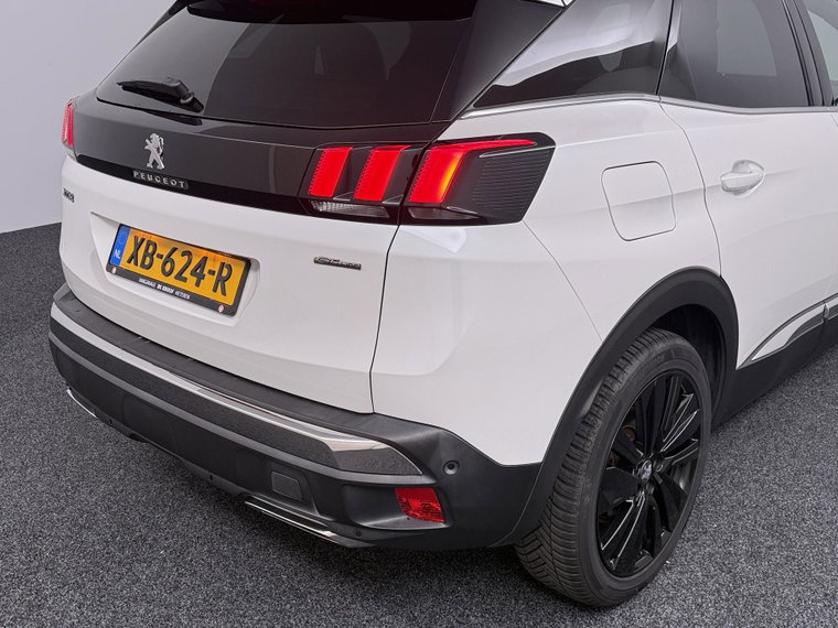 Vehicle Image 43