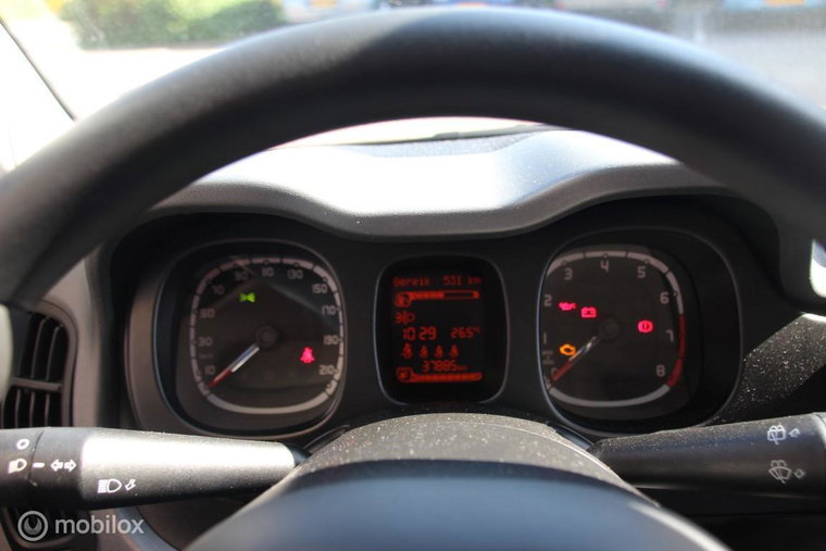 Vehicle Image 16