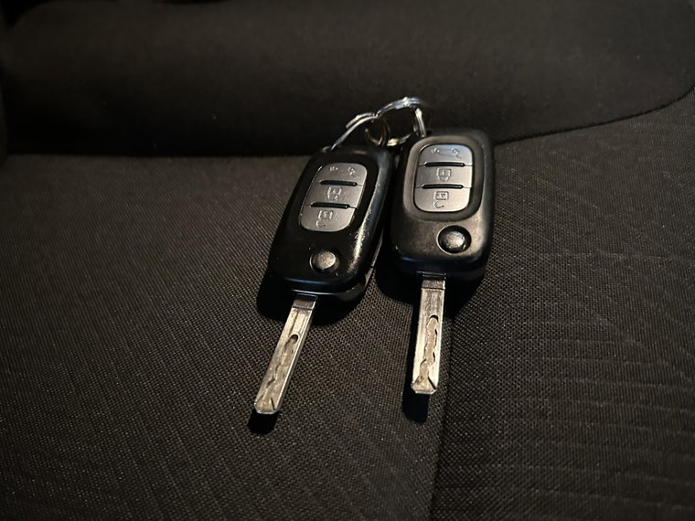 Vehicle Image 18